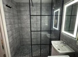 Простора і сучасна євродвушка в центрі Черкас!