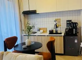 Sarah homes vintage charm 2 near jkia and sgr