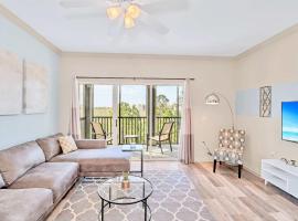 Spacious 3BR Condo with Pool near Disney