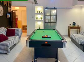 Tabor 2 garden & parking, hotel i Napoli