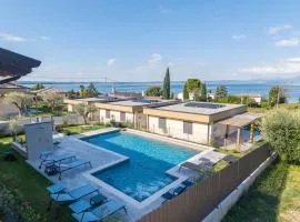 Residence Le Terrazze - Your Green Holiday - Vista Lago, Montagne e Piscina