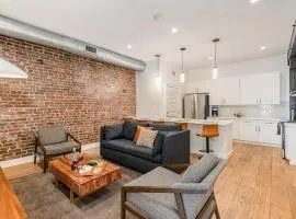 The Saddlery - Encore - 1 Block to Broadway