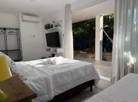 Charmosa hospedagem no Jardim Secreto SP