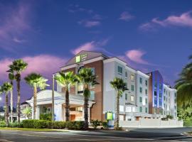 Viesnīca Holiday Inn Express Hotel & Suites Chaffee - Jacksonville West by IHG Džeksonvilā