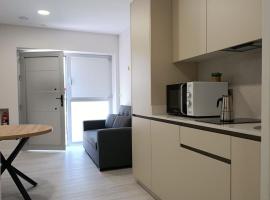 Apartamentos Turísticos Praia dos Cristais, viešbutis mieste Laksė