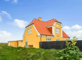 Skipper House With Views Of The North Sea, hotel in Harboør