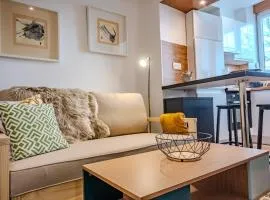 La Cachette - Town Centre - Near Free Parking