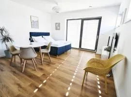 Blue alpine nest Komenda