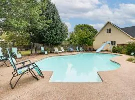 Near Hiking and Biking Pet-Friendly Rogers Getaway!