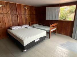 Casa do Ribeirinho Pousada, hotel in Iranduba