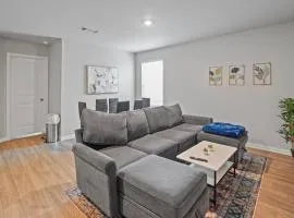 Modern and Cozy Home in HTX