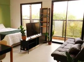 Studio para até 3 pessoas no centro de Belém, com vaga e psicina
