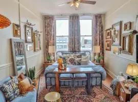 Walk Everywhere - Charming Studio on the Riverwalk