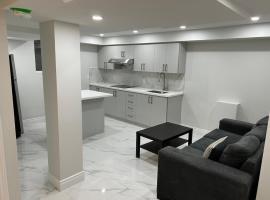 Brand New 1 Bedroom Apartment, hotel in Brampton