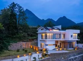 Panorama Peaks Lodge