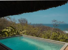 Punta Cometa House, Mazunte, hotel in Mazunte