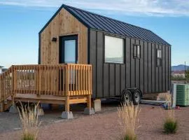 Rustic Tiny House Glamping in Grand Junction: Authentic Rural Charm in Colorado
