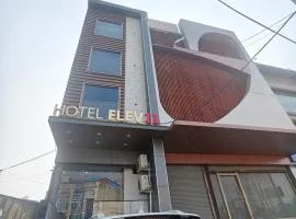 Hotel Elev11