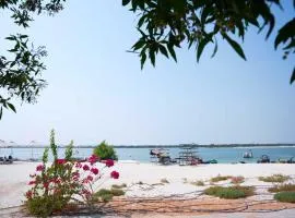 Yas Island Mayan 2 Junior 1 Bed Apartment by Central Stay