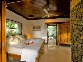 アモリ ヴィラズ