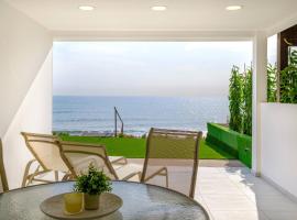 Wavestone Beachfront House, ξενοδοχείο σε Meneou