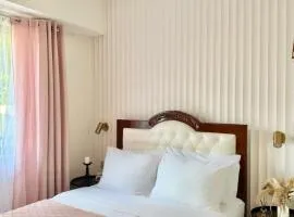 Suite Escapes at Brenthill Baguio with Balcony