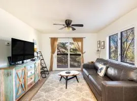 Trendy Condo Mountain Views Chefs Kitchen Near Downtown Flagstaff