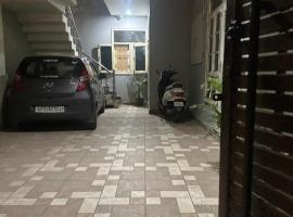 Sparkline Girls Hostel, hotell sihtkohas Lucknow