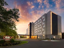 Hampton Inn & Suites By Hilton- Newark Airport Elizabeth, hotel en Newark