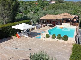 Blu Etna Casa Vacanze, hotel in Zafferana Etnea