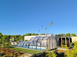 Amadria Exclusive Beach Villa, ξενοδοχείο στο Σίμπενικ