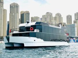 Boat Camping, thuyền ở Dubai