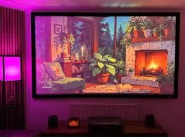 Cosy Room in Smart Home 5 Min From Anfield Stadium