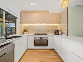 Short Stay Sanctuary - Close to airport