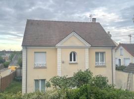 Séjour à Paris, hotel in Bezons