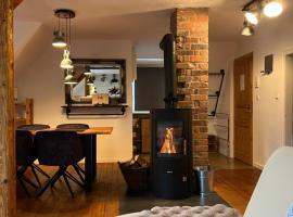 gemütliche rustikale Wohnung mit Kamin und optionalem Whirlpool, hotel s vířivkou v destinaci Bad Sobernheim