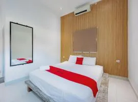 RedDoorz near Ubud Village