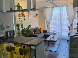 Luminoso estudio para 3 personas en Ovalle