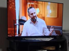 SUN vikendica, hotel com estacionamento em Rožaje