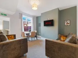 New! 4BR in Raby Gardens