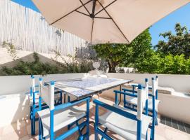 La Casa Bianca, hotel in Marina