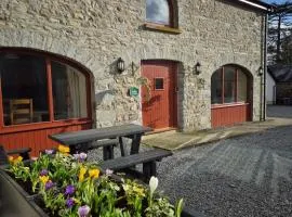 Hobby Stable Cottage