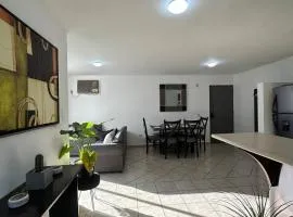 3 beds 2 bath apartment minutes walk from the beach