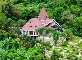 The Diamond Villa - Private Pool, Jacuzzi & Views