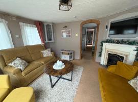 Robins Lodge by the sea, ξενοδοχείο σε Lytchett Minster