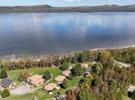 Charmant Petit Condo Ski