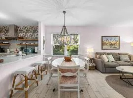 Relaxing beach getaway just steps to the shore