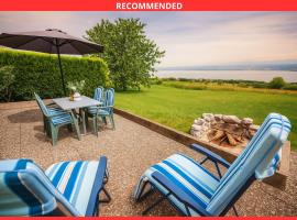 Chalet vue Alpes et lac, hotel in Provence