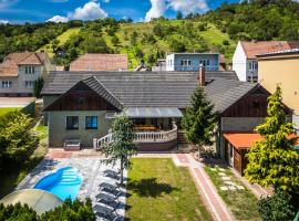 Chalupa Pod Starú horú, hotel in Bohuslavice