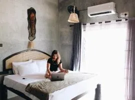 Birds of Paradise Surf and Yoga Boutique & Retreat